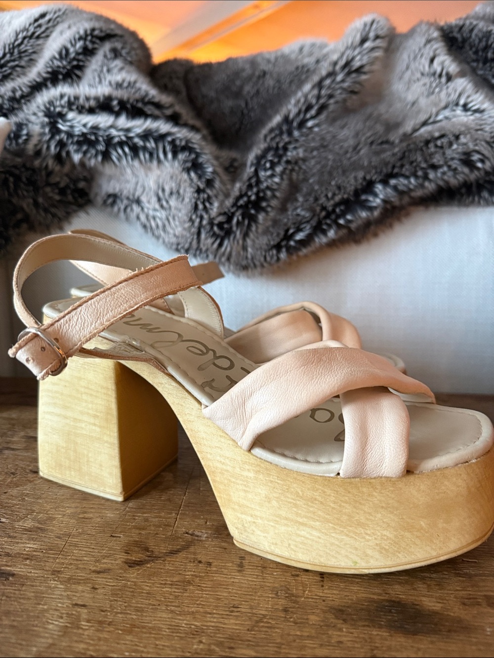 Sam Edelman Suzannah Wooden Block Heel Sandals Women’s Size 10M Ivory Pink